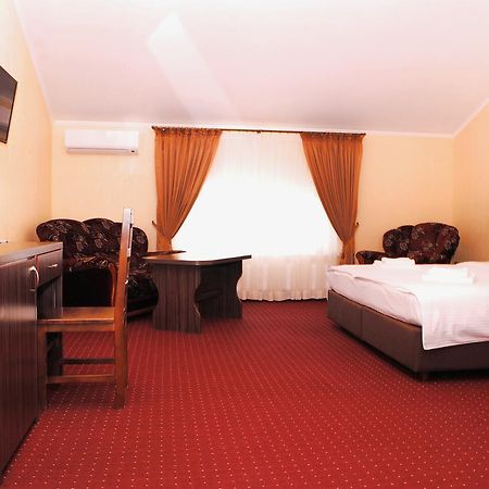 Hotel Restaurant Complex Roman'S Vishenki  Dış mekan fotoğraf